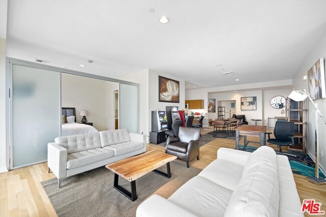 Photo - 801S S Grand Ave Unit 1710