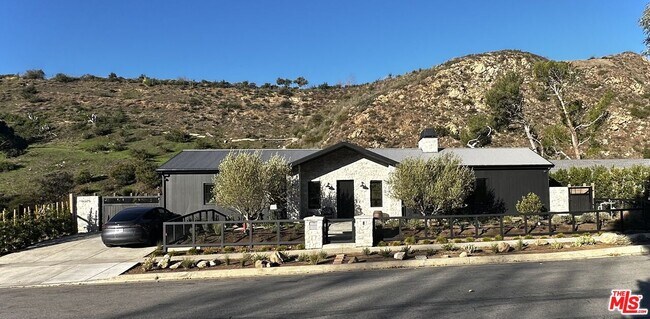 Building Photo - 6025 Paseo Cyn Dr