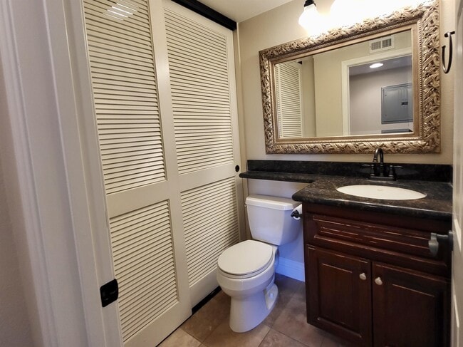 Photo - 3957 Nobel Dr