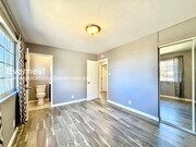 Photo - 2571 Judson St