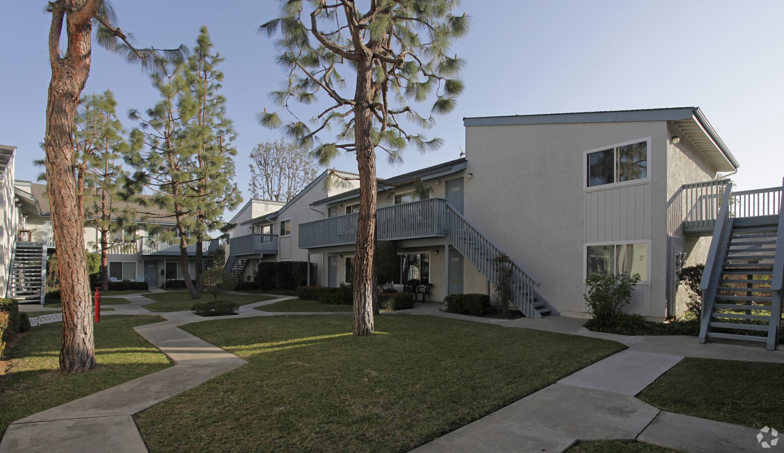 Photo - 372 W Bay St