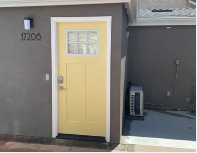 Building Photo - 17206 Crenshaw Blvd Rental
