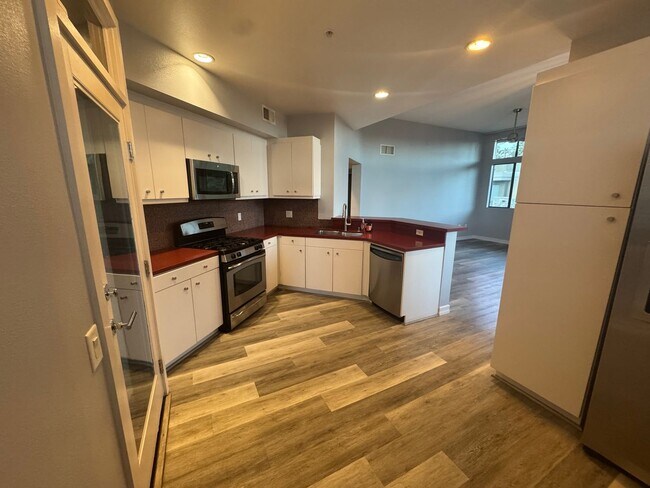 Photo - Biltmore Colony Unit 1