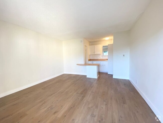 Building Photo - Cozy Studio in Canoga Park! MOVE IN READY Unit 218 Rental
