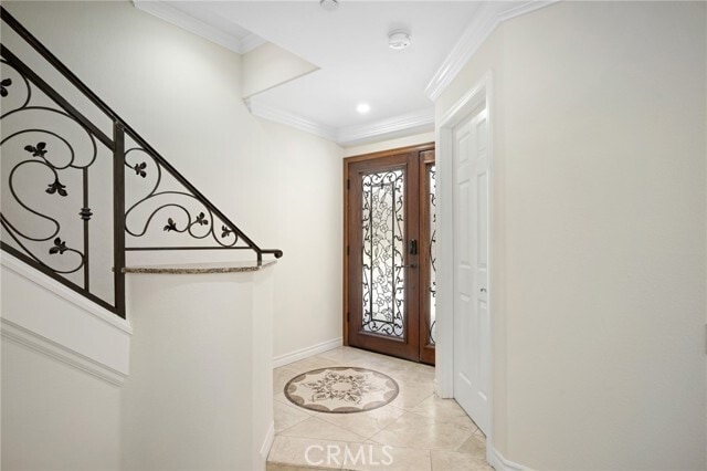 Photo - 345 W Loraine St