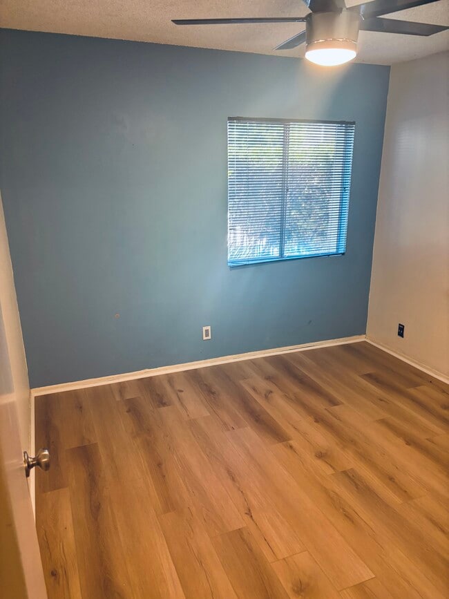 Photo - 4834 Hollow Corner Rd Unit 302