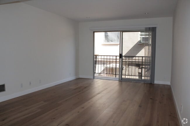 Building Photo - 1417 14th St Unit 3 Rental