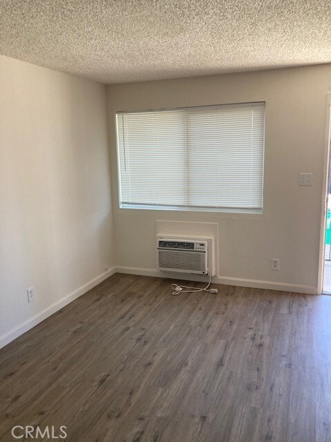 Photo - 1152 Villa St Unit 1156