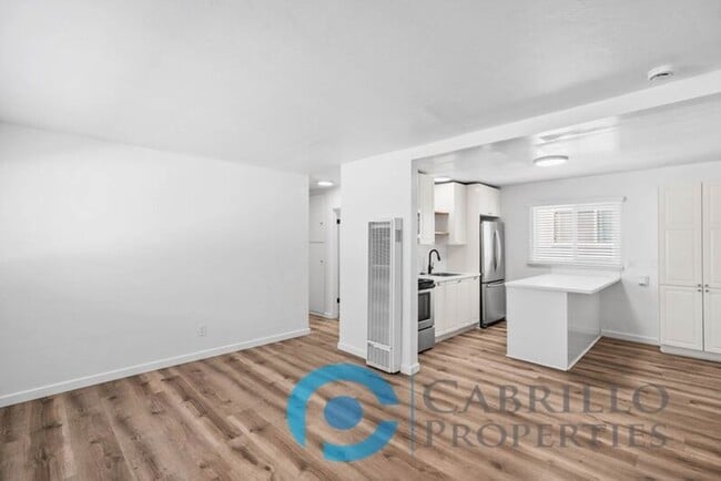 4119 1/2 Kansas Street - 4119 1/2 Kansas Street Condo