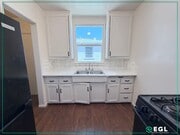 Photo - 315 W Queen St Unit B