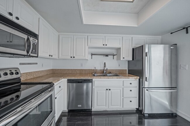 Photo - North Park 3 bd / 2.5 ba 2-story Townhome w/Private Patio Yard, Parking, + More! Available Now