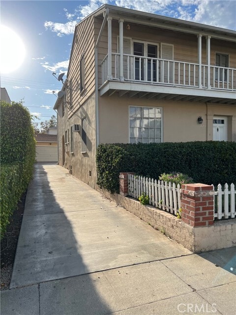 Photo - 425 S Palm Dr