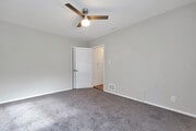 Master Bed and Walk-in Closet - 4080 Abourne Rd Unit 4121A