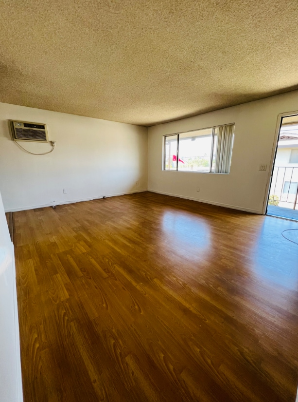 Photo - 2415 Pattiglen Ave Unit 2415