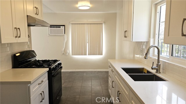 Photo - 9463 Workman Ave