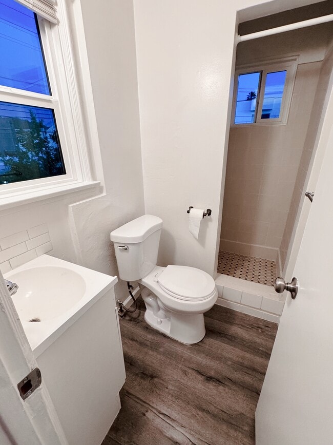 Photo - 1054 Winchester Ave Unit 1054 Winchester