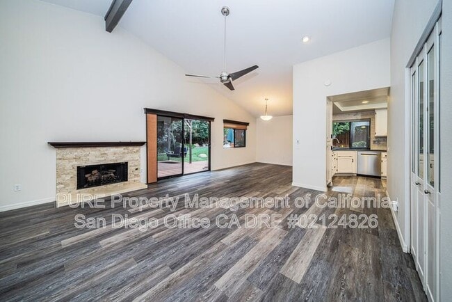 Photo - 2898 Woodridge Cir