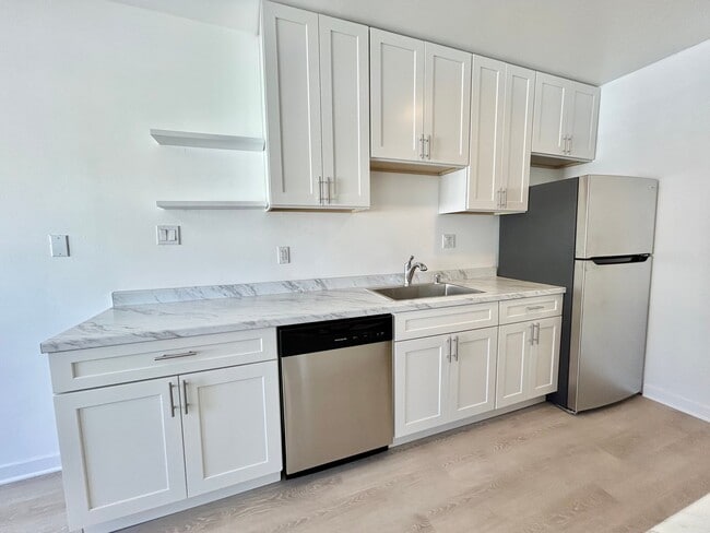 Photo - 1534 10th St Unit 7