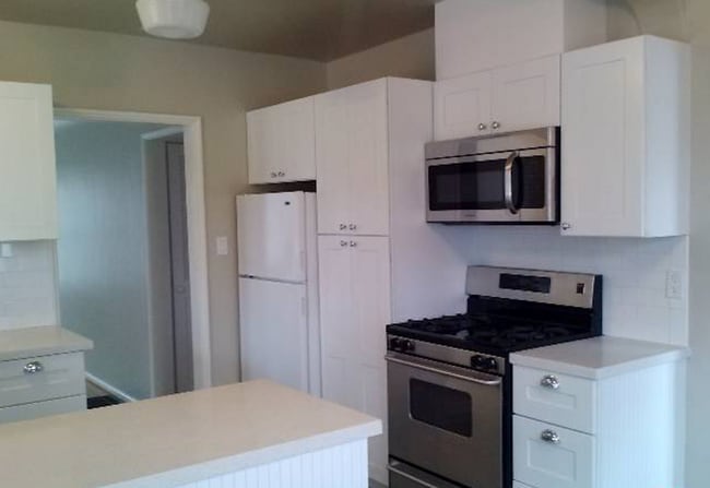 Photo - This charming, updated 2-bedroom, 2-bathroom home in a great Culver City location is now available!