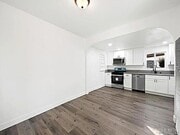 Photo - 2040 Earl St
