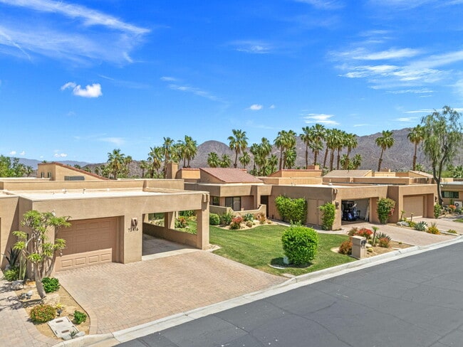 Photo - 73416 Mariposa Dr