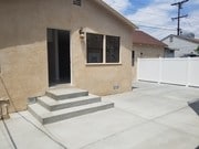 Photo - 537 W Milford St