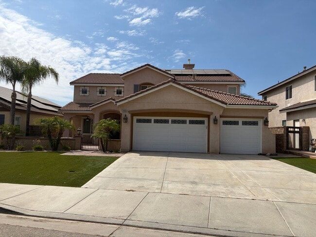 Building Photo - LARGE BEAUTIFUL HOME WITH VIEWS IN MENIFEE!!