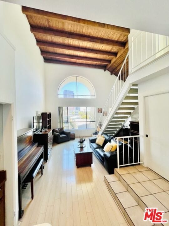 Building Photo - 221 S Gale Dr Unit 401