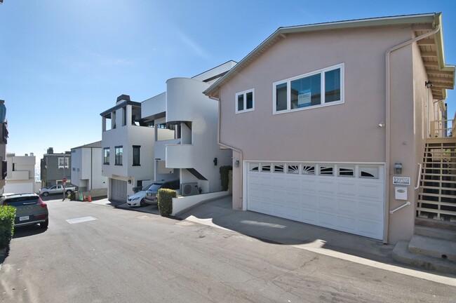 Building Photo - ot127 Unit apt