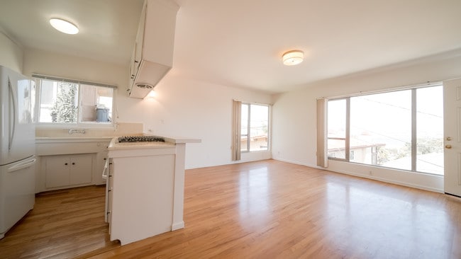 Living Room - 3744 Bluff Pl Apartment Unit 3744