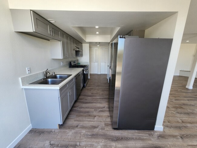 Photo - 626 N Isabel St Unit 301