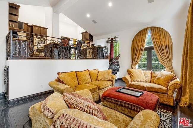 Photo - 3030 Passmore Dr