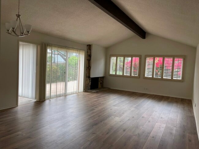 Photo - 22913 Juniper Ave