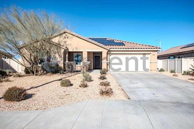 Photo - 2023 E Lingard St