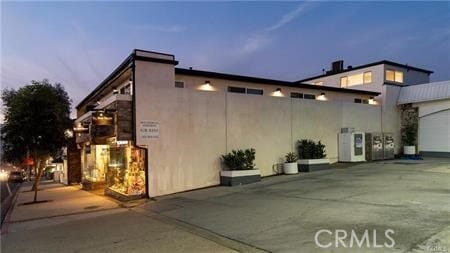 Building Photo - 577 Ramona Ave Unit B