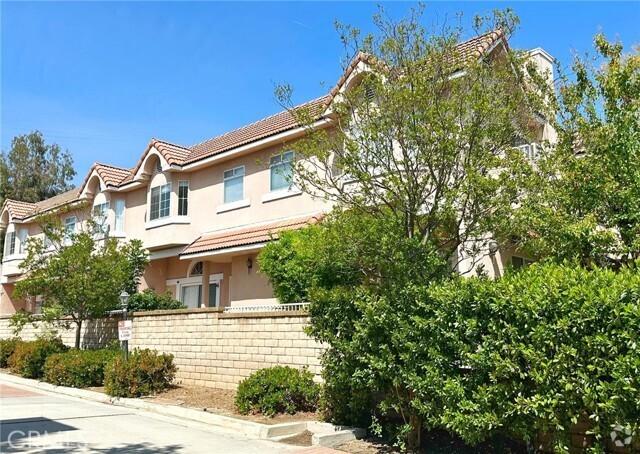 Building Photo - 1141 Fairview Ave Unit B Rental