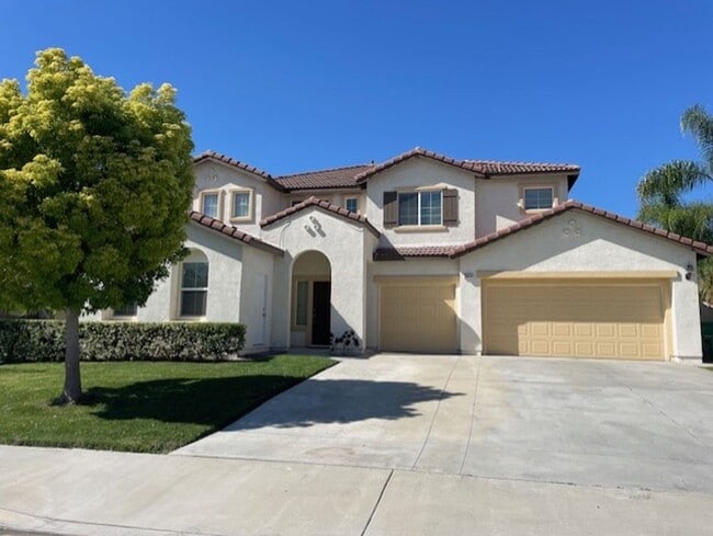 Building Photo - EASTVALE GREAT NEIGHBORHOOD- 4+2.5 EXECUTIVE HOME, QUIET NEIGHBORHOOD - AVAILABLE NOW!!!