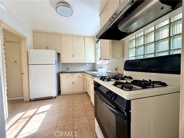 Photo - 2408 Hitchcock Dr