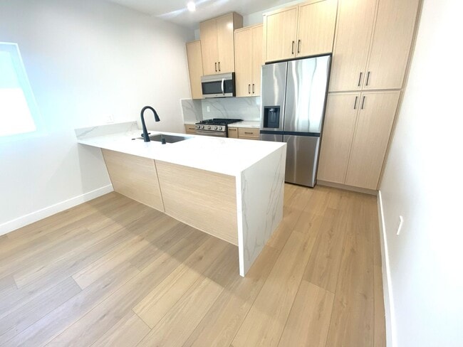 Photo - 4641 W 130th St Unit B