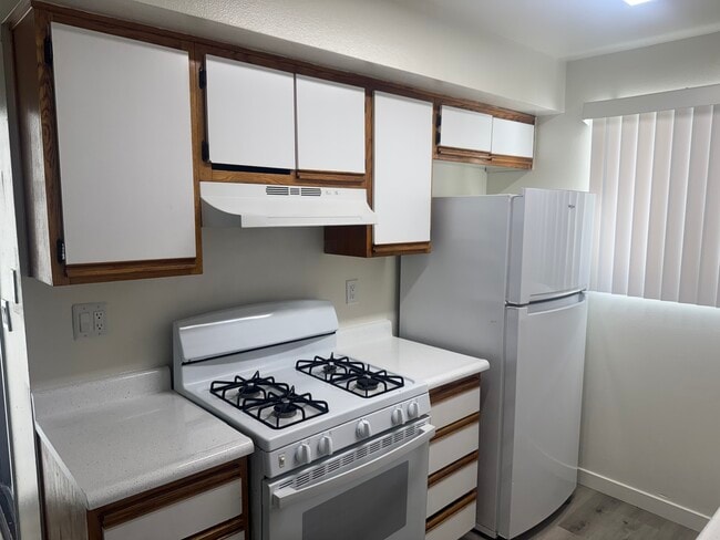 Photo - 14655 Sylvan Street