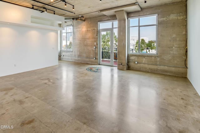 Photo - 825 East 4th St Unit 501