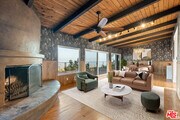 Photo - 2065 Kew Dr