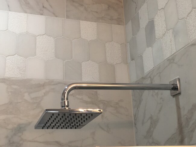 Photo - 1723 E Erie St Unit D