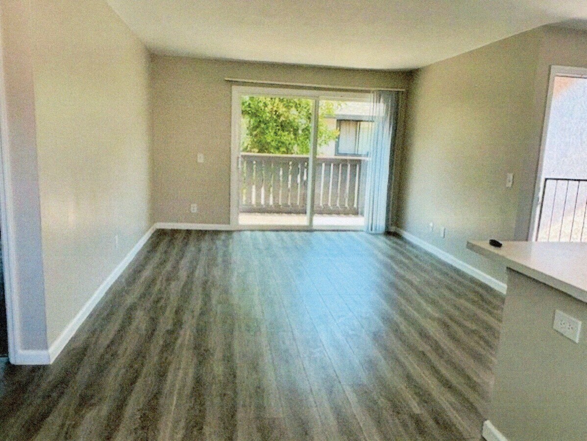 Photo - Lincoln Wood Apartments