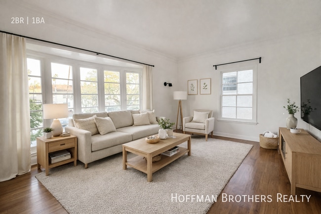 Building Photo - 1029 Westmoreland Ave Unit 201