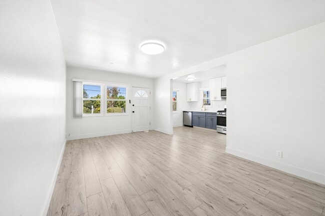 Photo - MYCORN &amp; HORVATH Unit 1614