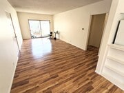Photo - 1743 N Edgemont St Townhome