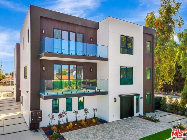 Photo - 1921 Federal Ave Unit 1917