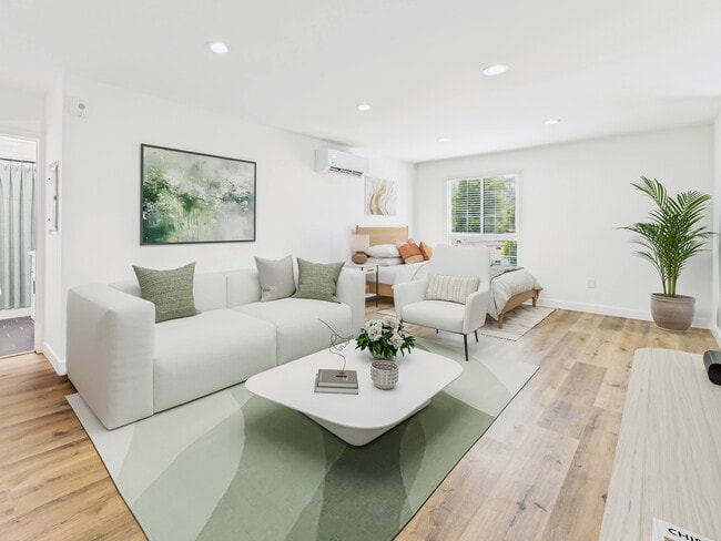 Photo - The Stanley Off Sunset