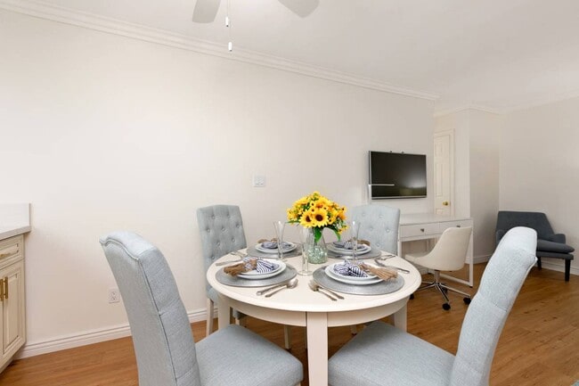 Photo - Del Rey Apartments